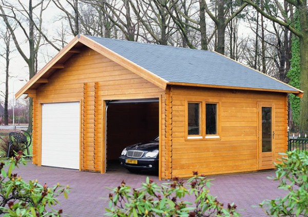Деревянный гараж
