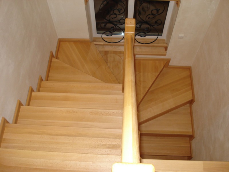 Как сделать п образную лестницу на второй этаж