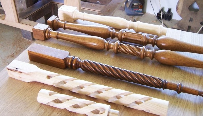 Из чего делают деревянные балясины и как их использовать